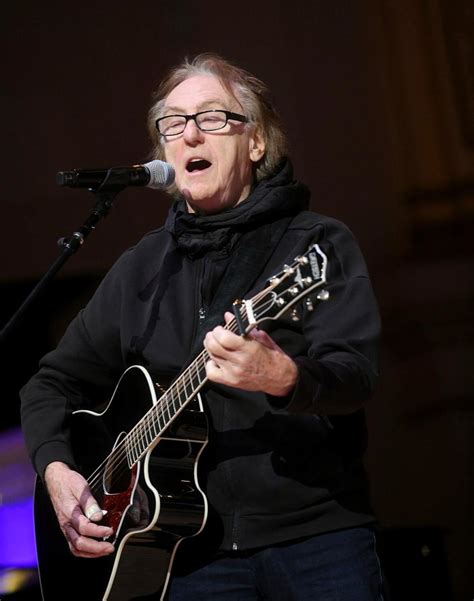 Denny Laine .